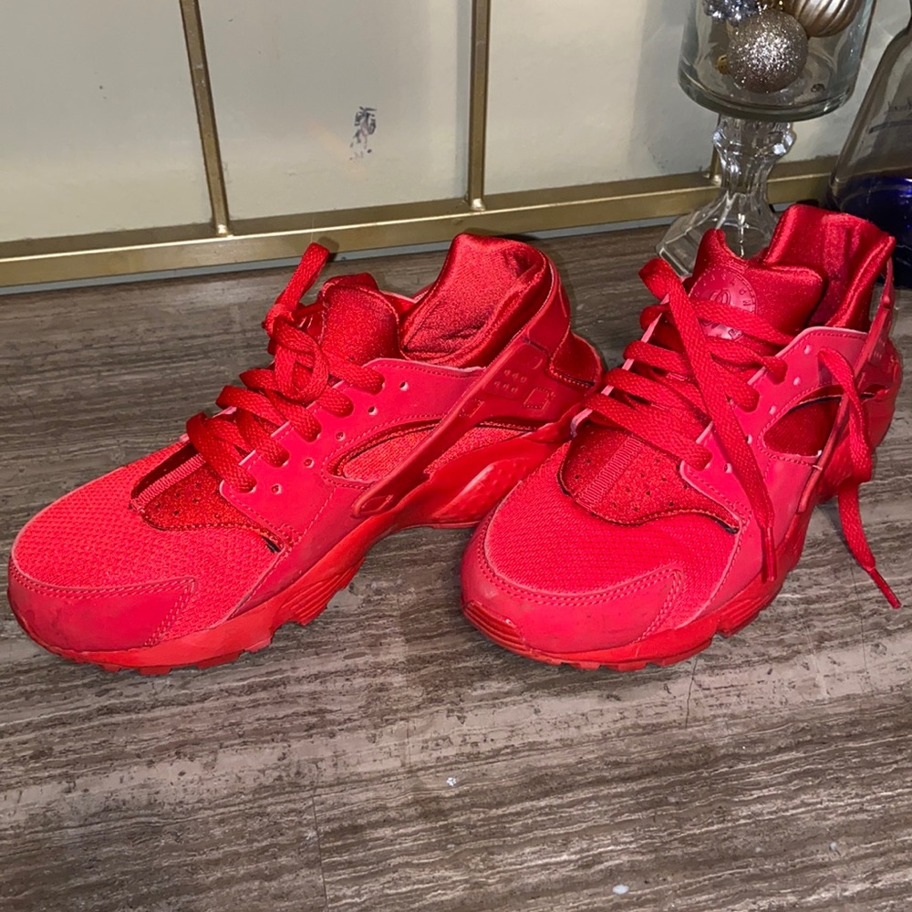 NIKE Red Huarache sneakers